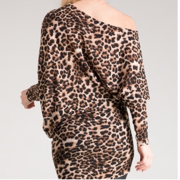 Off-shoulder leopard tunic - Picture 4 of 4